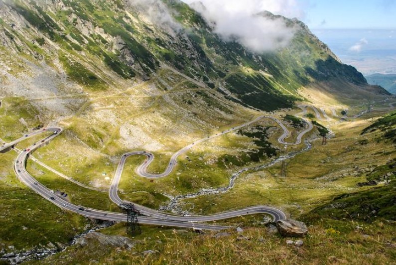Transfagarasan highway  the most beautiful road in Europe Romania 623500768 725x485 v2